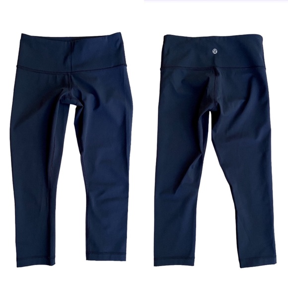 Lululemon Athletica Navy Blue Cropped 19” Leggings Size 2 - Picture 2 of 5